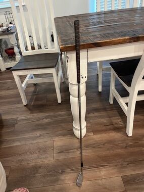 Wilson Sam Snead Signature Series 6 Iron GoIf Club with Black Grip